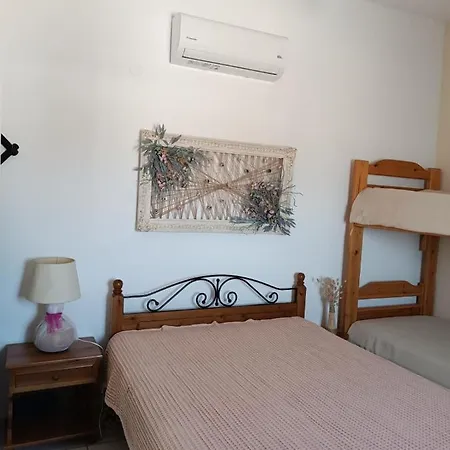 בית נופש Rose's House Grotta